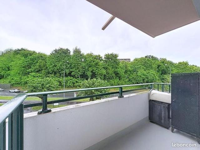 Studio 1 pièce 32 m²