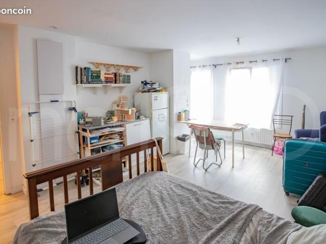 Studio 1 pièce 32 m²