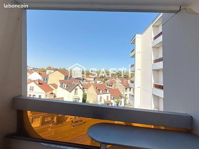 Studio 1 pièce 32 m²