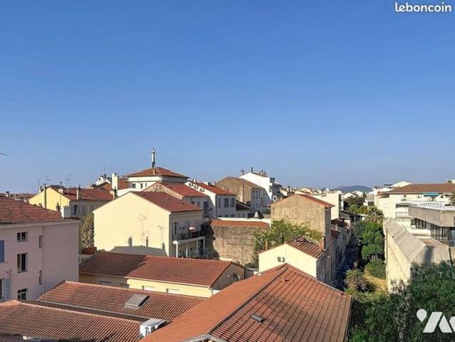 Studio 1 pièce 32 m²