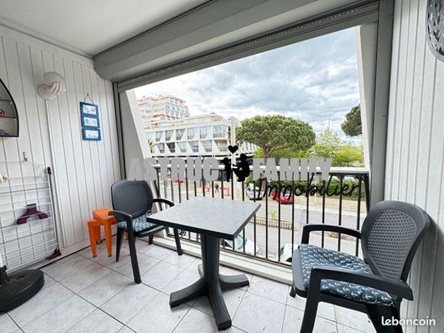 Studio 1 pièce 32 m²