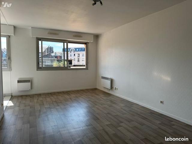 Studio 1 pièce 32 m²