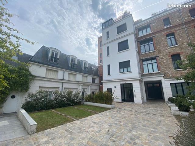 Studio 1 pièce 32 m²