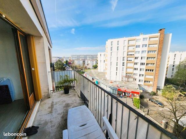 Studio 1 pièce 32 m²
