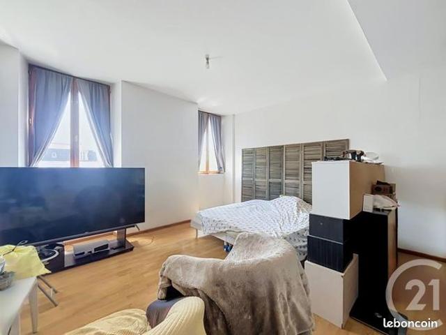 Studio 1 pièce 32 m²