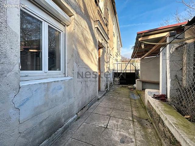 Studio 1 pièce 32 m²