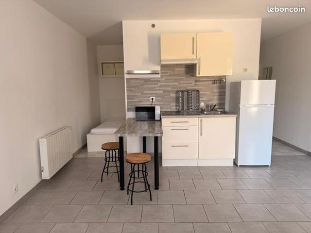 Studio 1 pièce 32 m²