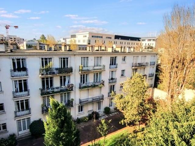 Studio 1 pièce 32 m²