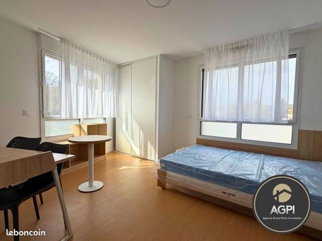 Studio 1 pièce 32 m²