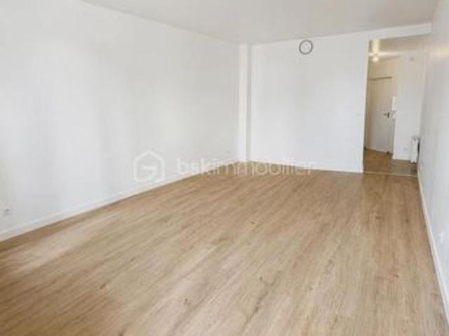 Studio 1 pièce 37 m²
