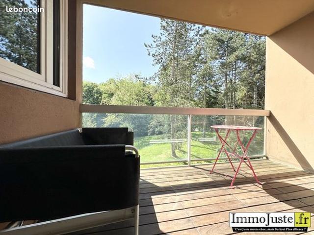 Studio 1 pièce 37 m²
