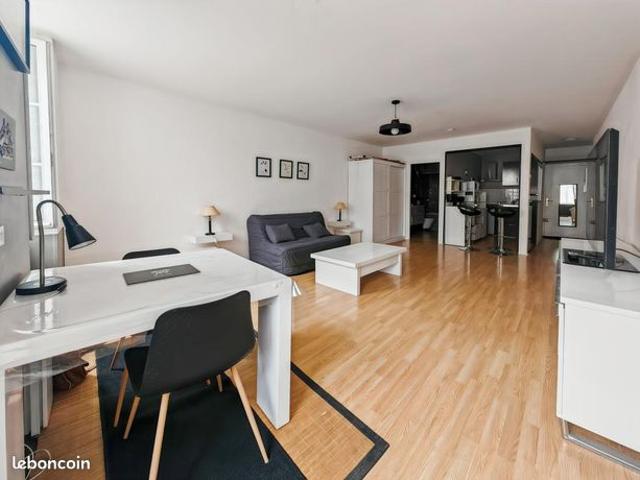 Studio 1 pièce 37 m²