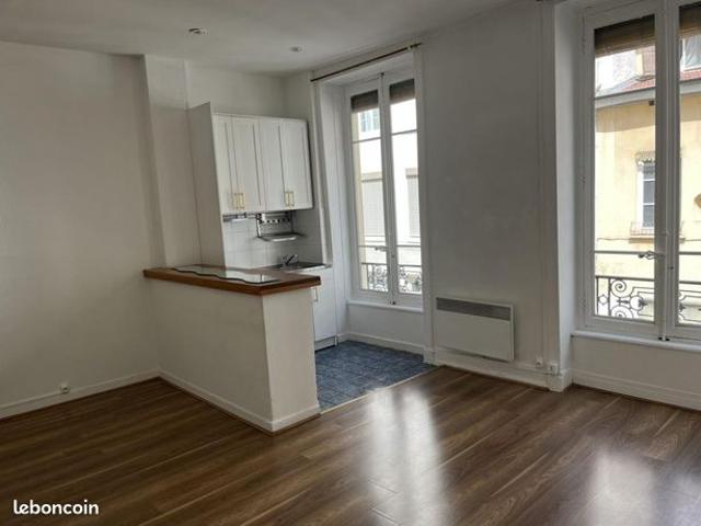 Studio 1 pièce 34 m²