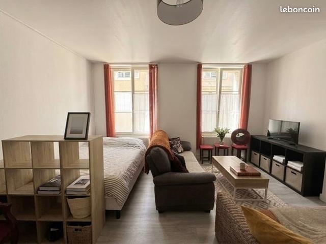 Studio 1 pièce 34 m²