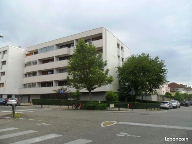 Studio 1 pièce 34 m²
