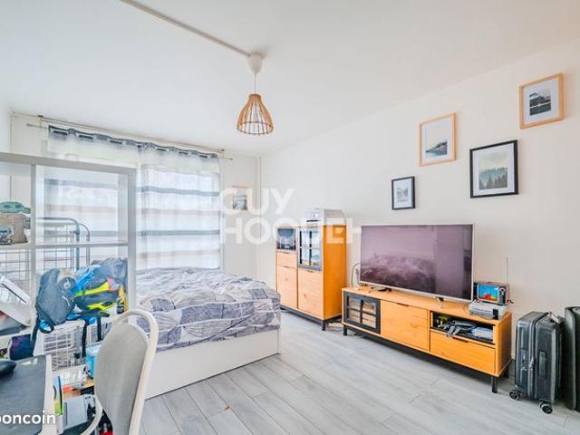 Studio 1 pièce 34 m²