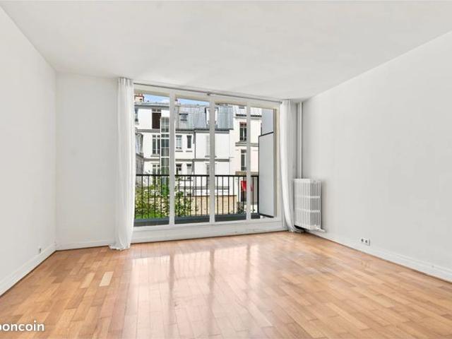 Studio 1 pièce 34 m²