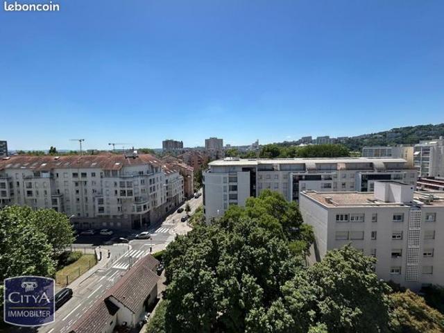 Studio 1 pièce 35 m²