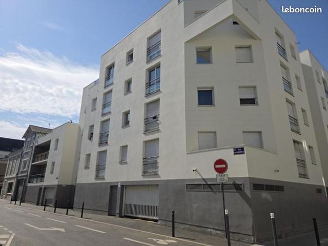 Studio 1 pièce 35 m²