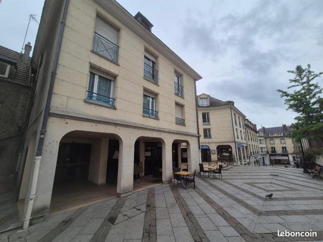 Studio 1 pièce 35 m²
