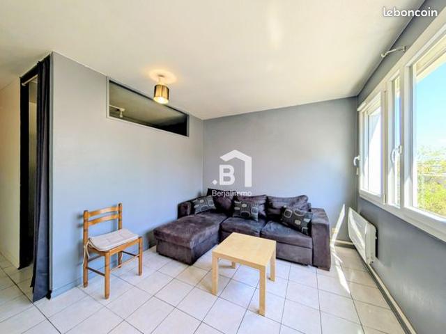 Studio 1 pièce 35 m²