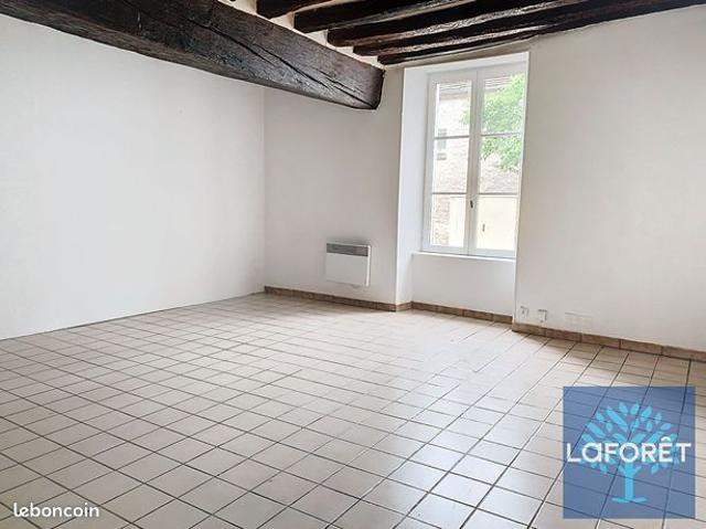 Studio 1 pièce 35 m²