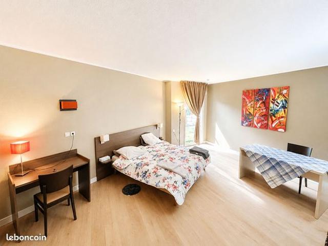 Studio 1 pièce 35 m²