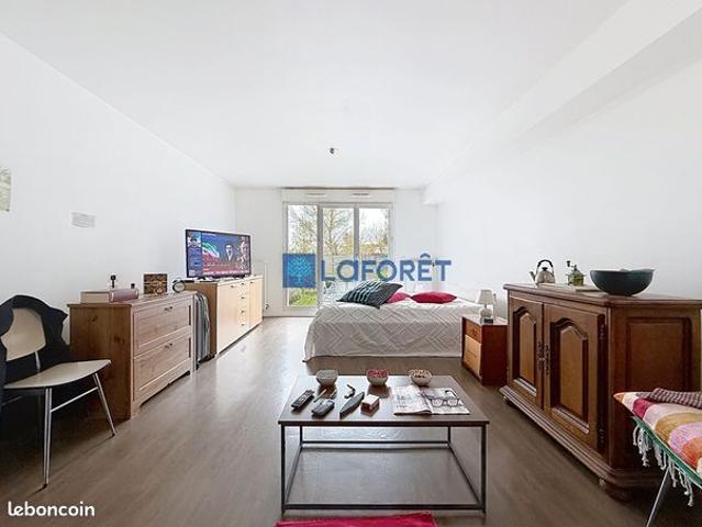 Studio 1 pièce 36 m²