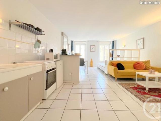 Studio 1 pièce 36 m²
