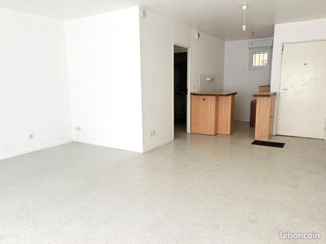 Studio 1 pièce 38 m²