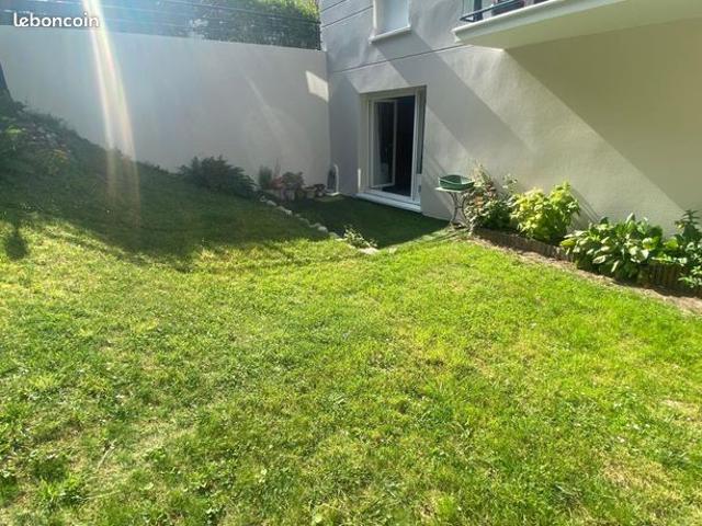 Studio 1 pièce 38 m²