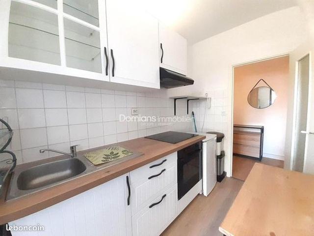 Studio 1 pièce 38 m²
