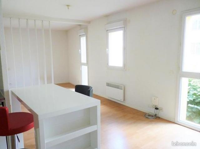 Studio 1 pièce 38 m²