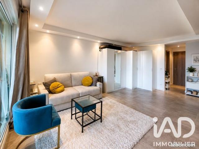 Studio 1 pièce 38 m²
