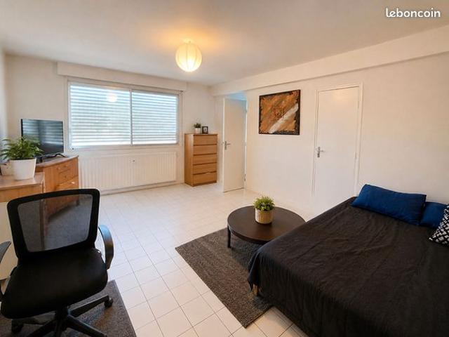 Studio 1 pièce 38 m²