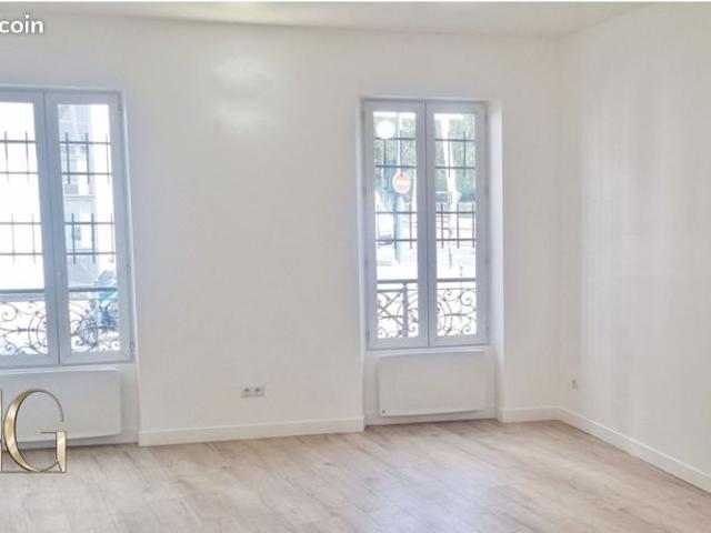 Studio 1 pièce 38 m²