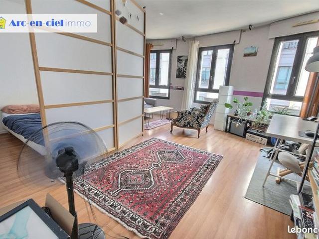 Studio 2 pièces 38 m²