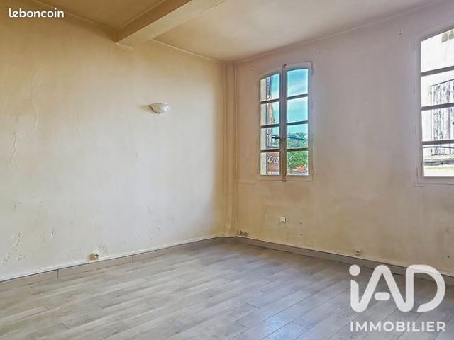 Studio 1 pièce 38 m²