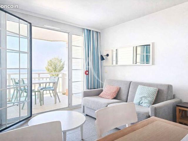 Studio 1 pièce 38 m²