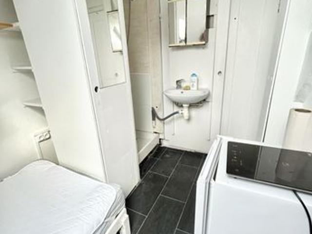 Studio 1 pièce 3 m²
