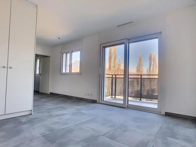 Studio 1 pièce dans immeuble récent Aproz Nendaz Comptoir Immobilier