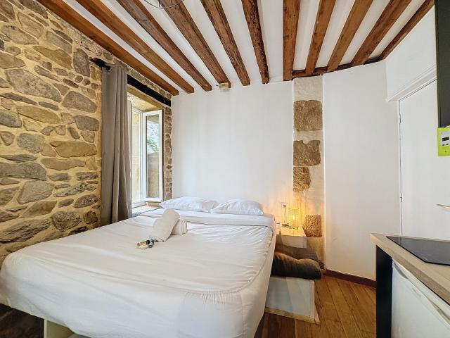 Studio 1 pièce s 15 m²