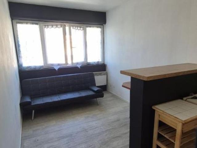 Studio 1 pièce s 16 m²