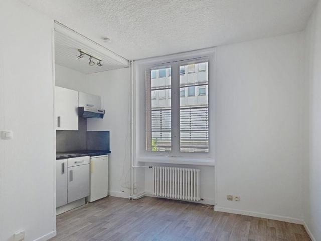 Studio 1 pièce s 17 m²