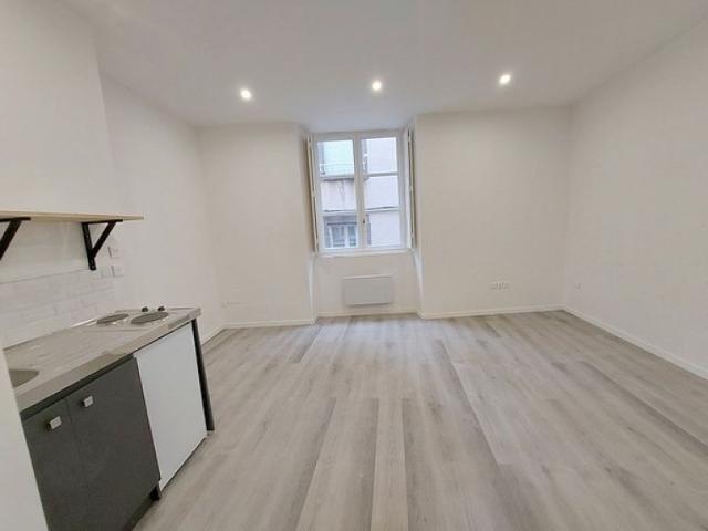 Studio 1 pièce s 21 m²