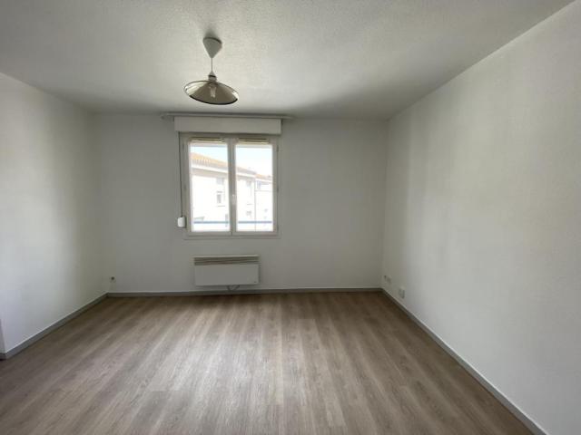 Studio 1 pièce s 21 m²