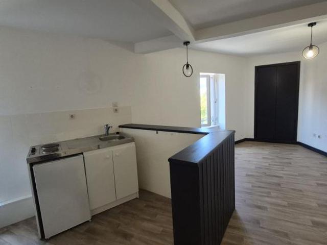 Studio 1 pièce s 34 m²