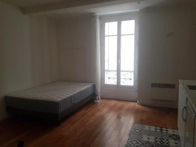 Studio 1 pièce s 30 m²