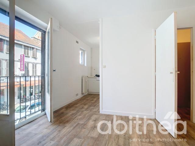 Studio 1 pièces 27 m2