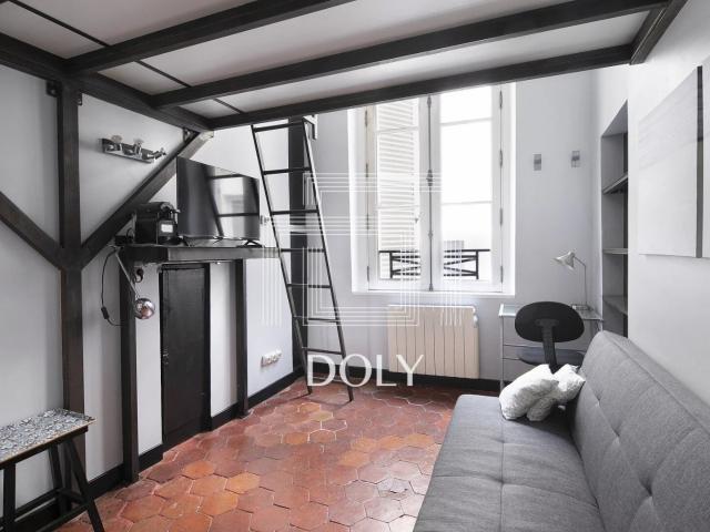 Studio 1pièce meublé / Rue Saint Denis / 75002